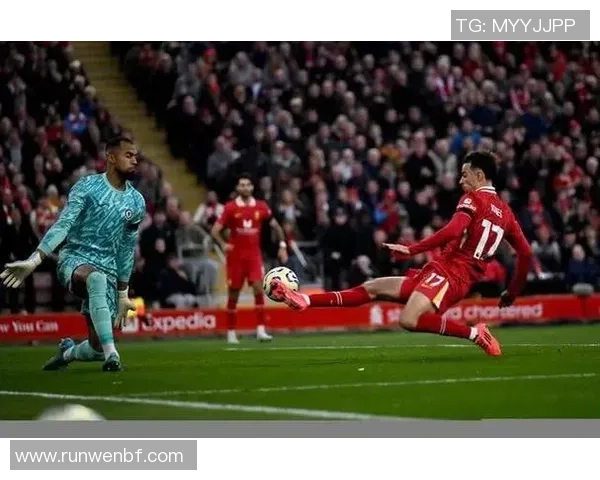 英超硝烟再起：阿森纳、曼联、切尔西赛况速递，谁主沉浮？